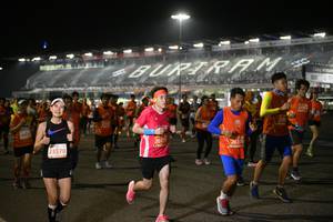 BIB: 27511, 20171, 26170, 23370
                            <button type="button" onclick="openModal(10649351)" class="btn btn-primary btn-sm float-right btn-popup" data-toggle="modal" data-target=".modal-high-quality">
                        <i class="fas fa-shopping-cart"></i> Add to Cart
                    </button>
                                            <button type="button" onclick="isThisMe(10649351, true)" class="btn btn-success btn-sm float-right btn-popup btn-isme hidden" data-toggle="tooltip" data-placement="bottom" title="นี่คือรูปของคุณใช่ไหม คลิกที่นี่เพื่อเอาเข้าอัลบั้ม">
                        <i class="fas fa-plus"></i> Add to album
                    </button>
                    <button type="button" onclick="isThisMe(10649351, false)" class="btn btn-warning btn-sm float-right btn-popup btn-isnotme hidden">
                        <i class="fas fa-ban"></i> Remove from album
                    </button>
